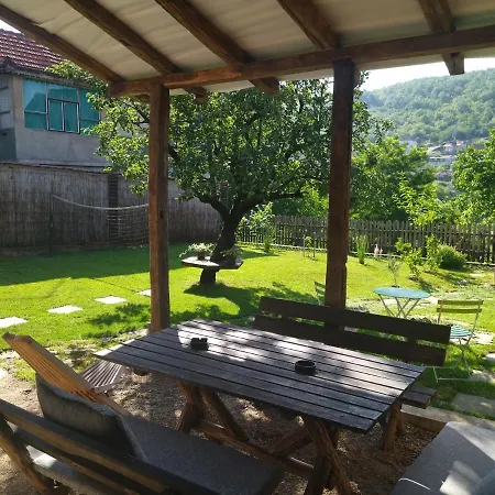 Garavi Sokak 3* Kursumlija