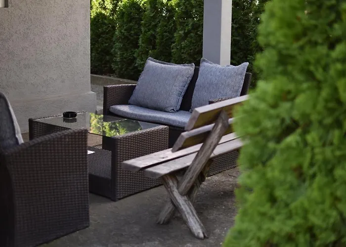 Garavi Sokak 3* Kursumlija